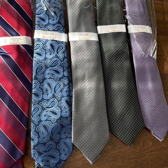 Lot Of 8 NEW Arrow Ties $360 - Picture 2 of 3